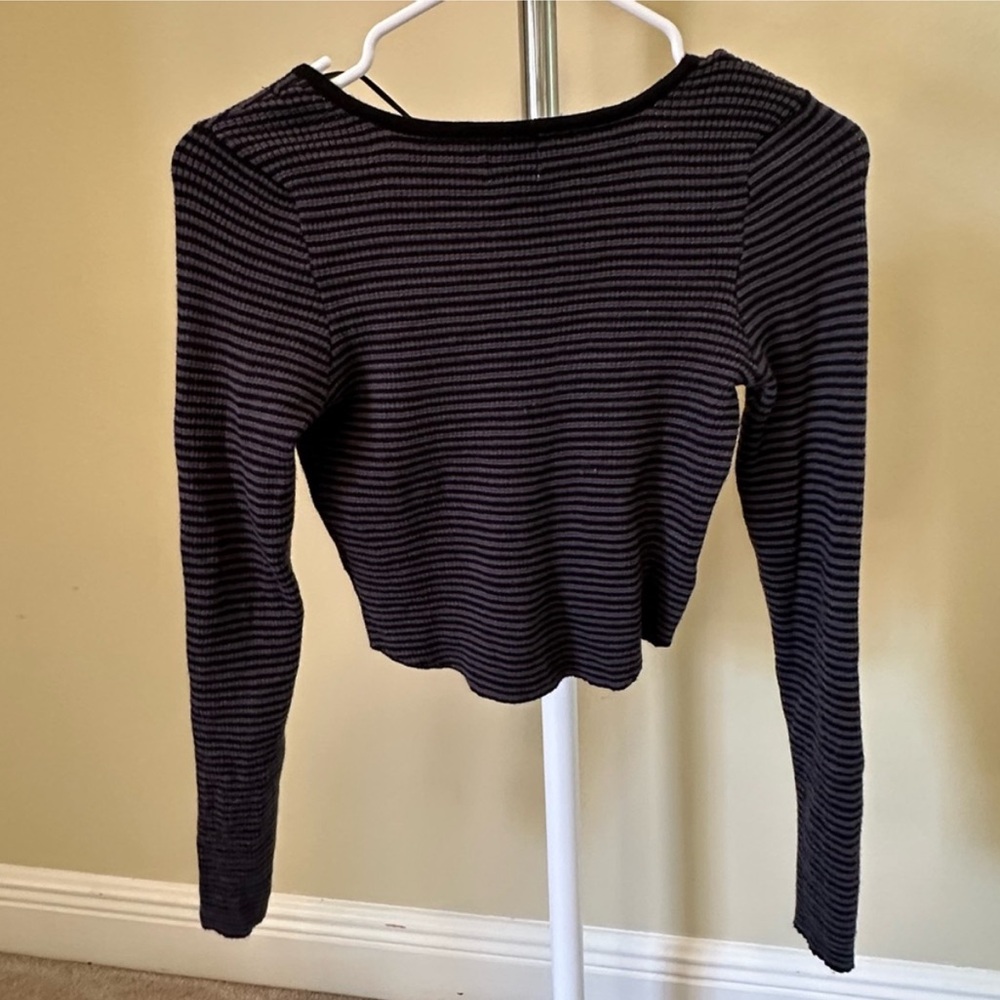 Pacsun long sleeve top - Picture 3 of 3